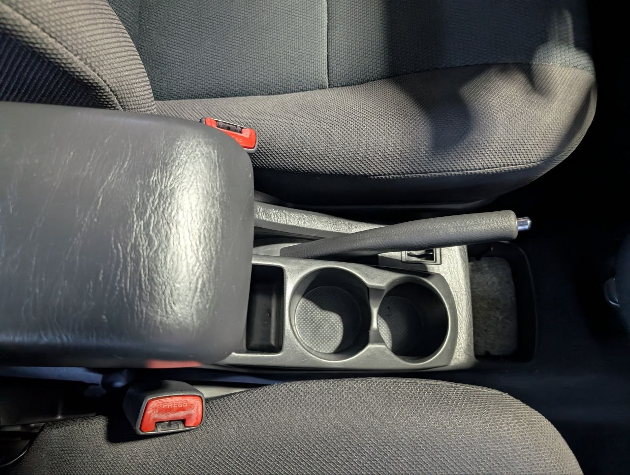Toyota Matrix console after — spotless